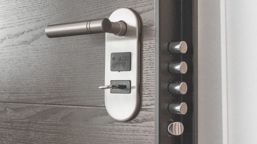 6 consejos para una puerta de entrada más segura 1 6 consejos para una puerta de entrada más segura